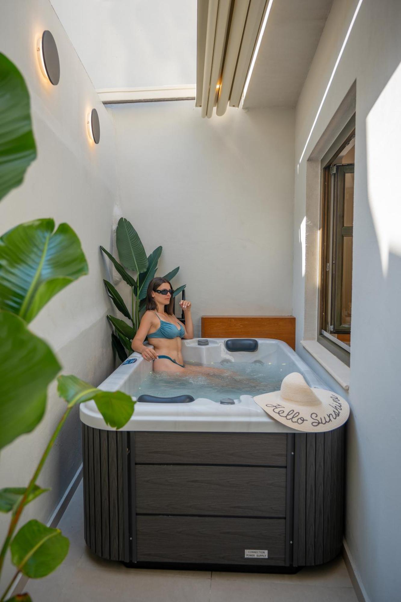 Rettimo Suites, Experience Luxury In The Heart Of Rethymno Bagian luar foto