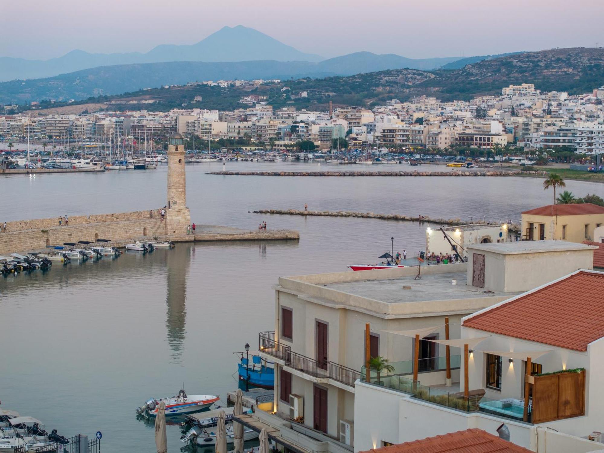 Rettimo Suites, Experience Luxury In The Heart Of Rethymno Bagian luar foto