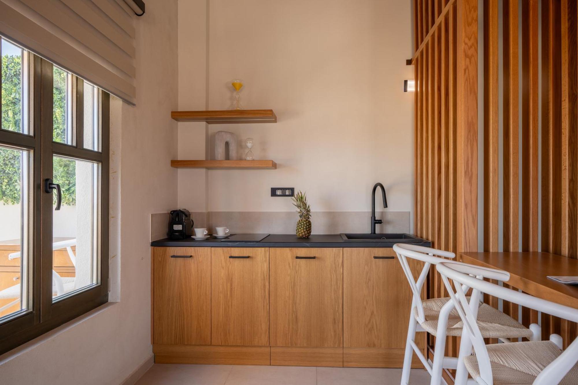 Rettimo Suites, Experience Luxury In The Heart Of Rethymno Bagian luar foto