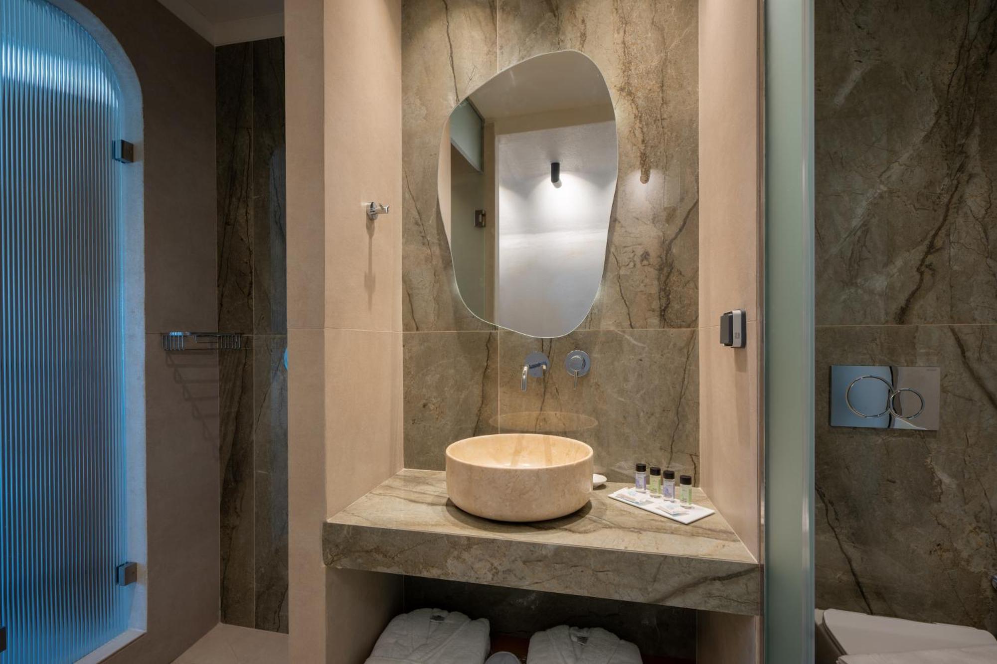 Rettimo Suites, Experience Luxury In The Heart Of Rethymno Bagian luar foto