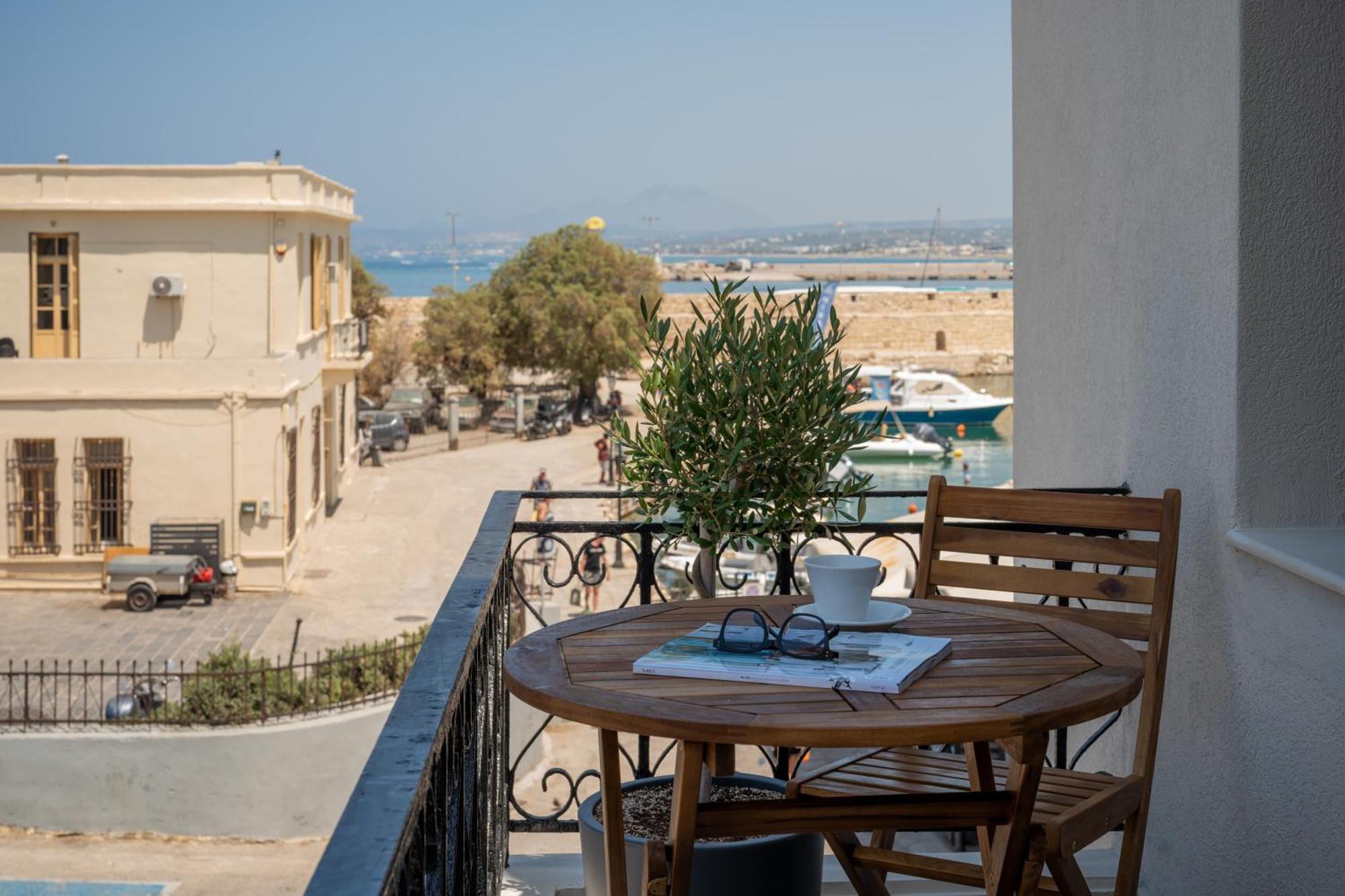 Rettimo Suites, Experience Luxury In The Heart Of Rethymno Bagian luar foto