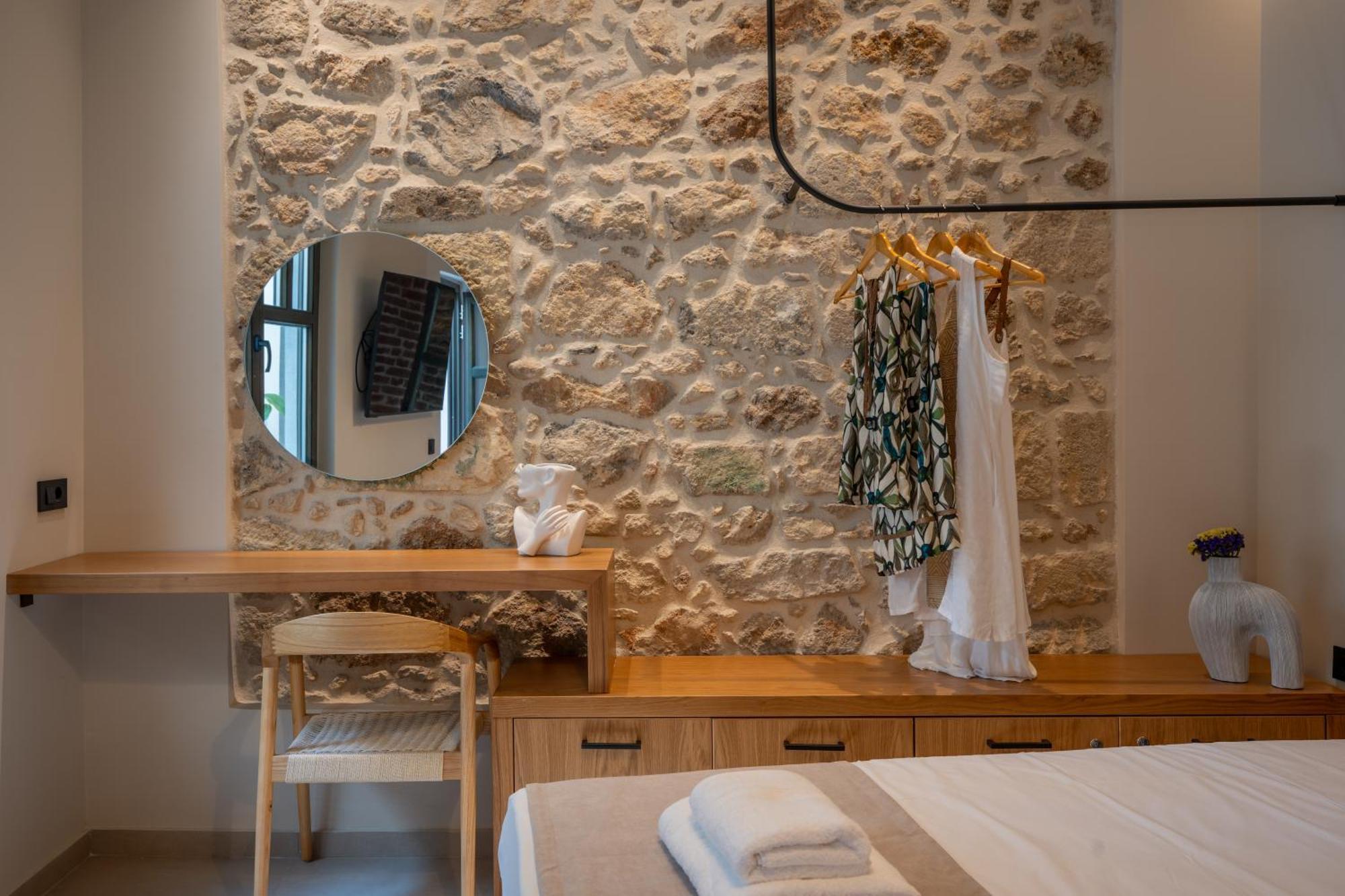 Rettimo Suites, Experience Luxury In The Heart Of Rethymno Bagian luar foto