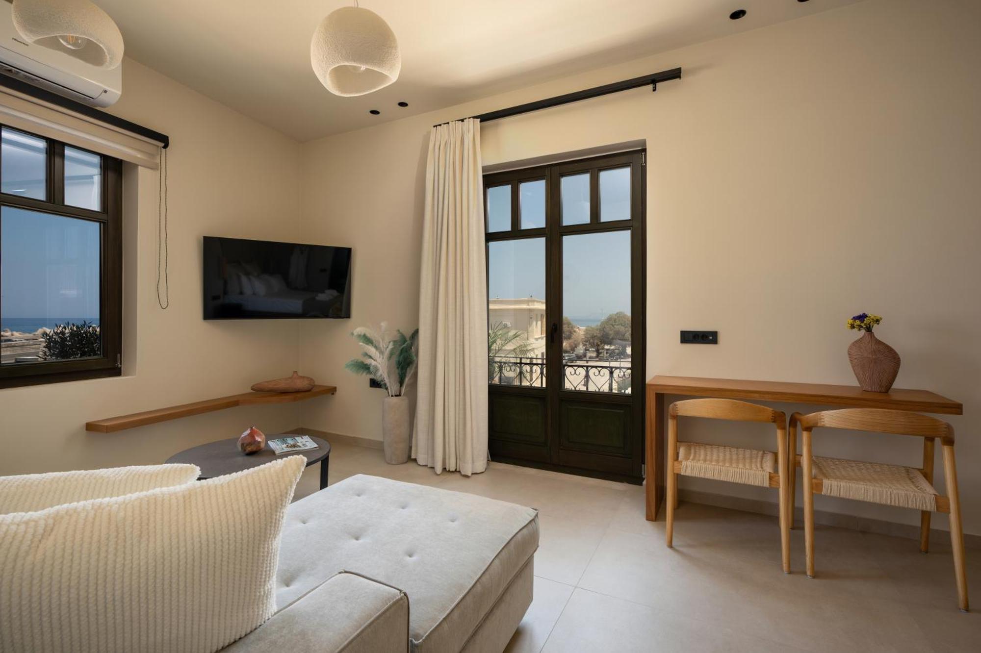 Rettimo Suites, Experience Luxury In The Heart Of Rethymno Bagian luar foto